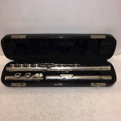 Yamaha YFL-200AD Advantage Concert Flute, USA image 7