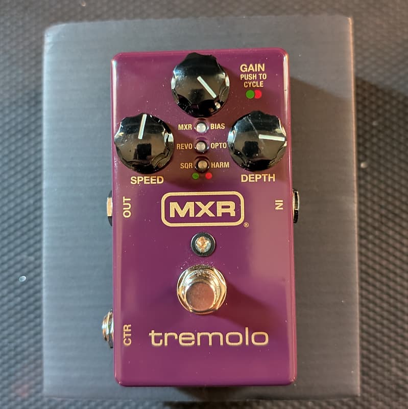 MXR M305 Tremolo