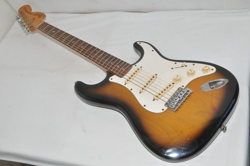 Fender JAPAN Stratocaster Fujigen E serial number Electric Guitar Ref No  6458