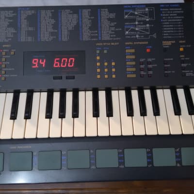 Yamaha PSS 680 1988 - MANUAL BOOK Grey Blue very near to DX7 2 FM operators 9 paramets and the same Drums that RX120 sequencer 5 Tracks Full working PSU image 8