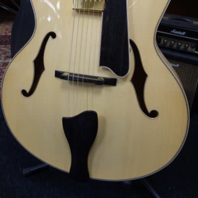 Eastman AR910CE-BD 17" Archtop Lollar Pickup Jazz Guitar image 2