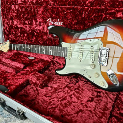 Fender Stratocaster 60th Diamond Anniversary left handed image 2