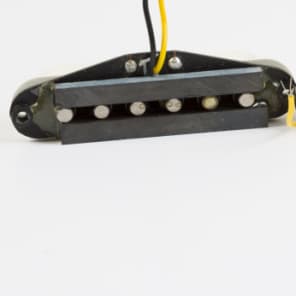 Fender Stock Middle Pickup From MIM Standard Stratocaster, Off White image 4