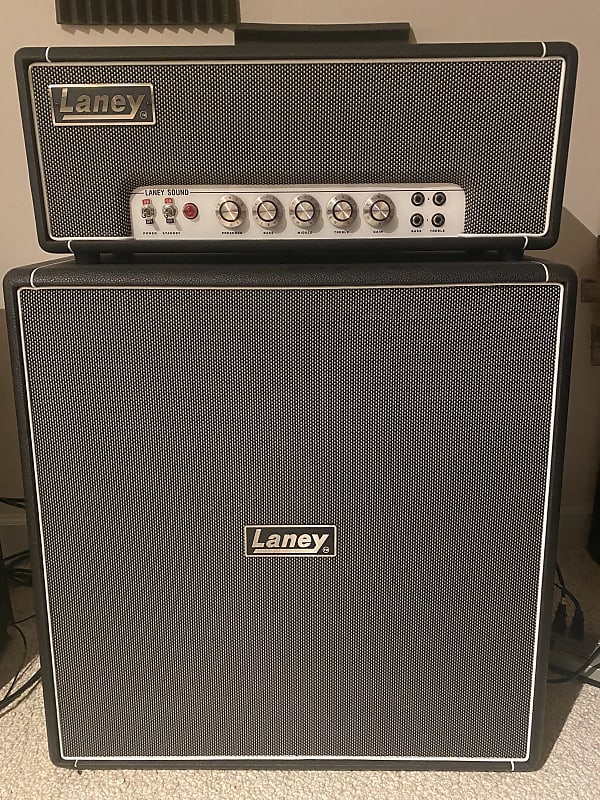 Laney LA30BL and LA212 Black/Silver Reverb
