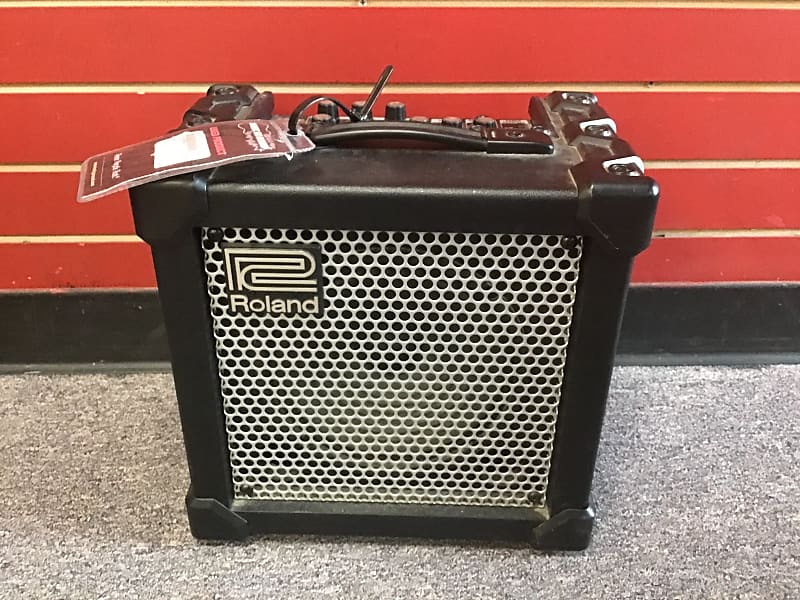 Roland Cube 15X Guitar Amplifier | Reverb