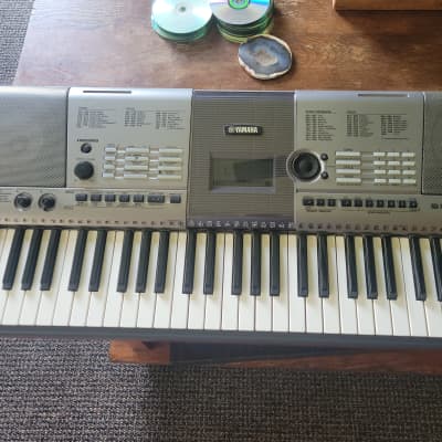 Yamaha YPT-400 2000s