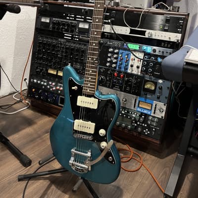 Fender Limited Edition American Special Jazzmaster with Bigsby Vibrato 2016 - Ocean Turquoise image 1