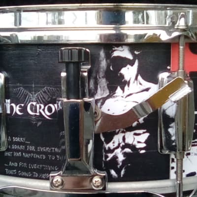 Assaulted Battery MURDER OF CROW 14" snare w/The Crow themed custom graphix image 6