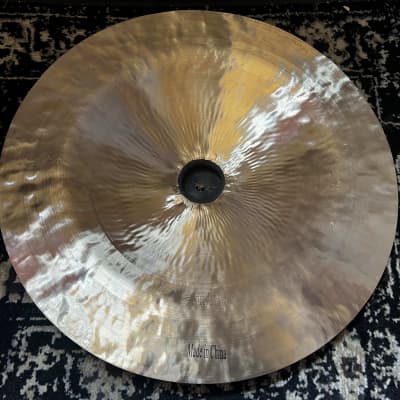 (MINT) Wuhan 18" Vintage Hand Painted China Cymbal image 3