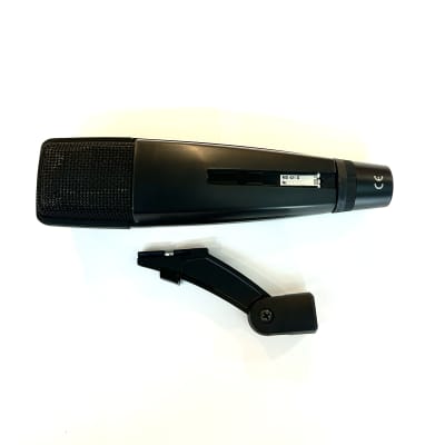 Sennheiser MD 421 II Dynamic Microphone - Black image 6