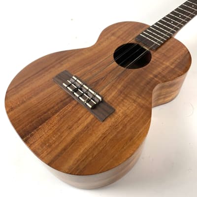 Kamaka HF-36 - Flamed Koa - 6-String Tenor Like new with Tags and OHSC image 5