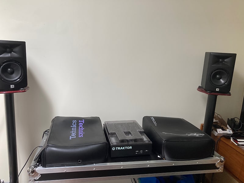 Full Dj Setup Pair (2 x) Technics SL-1200 MK2 + Traktor Z2 Full Dj Setup Pair (2 x) Technics SL-1200 MK2 + Traktor Z2