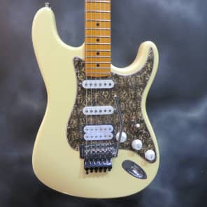 Fender Stratocaster Floyd Rose HSS image 2