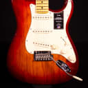 Fender American Professional II Stratocaster, Maple FB, Sienna Sunburst