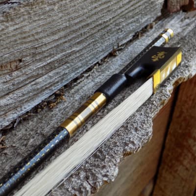 Violin Bow Braided Carbon/Gold, 4/4 size, High Quality Bow, Fleur de lys Inlay sold by Crow Creek Fiddles image 6