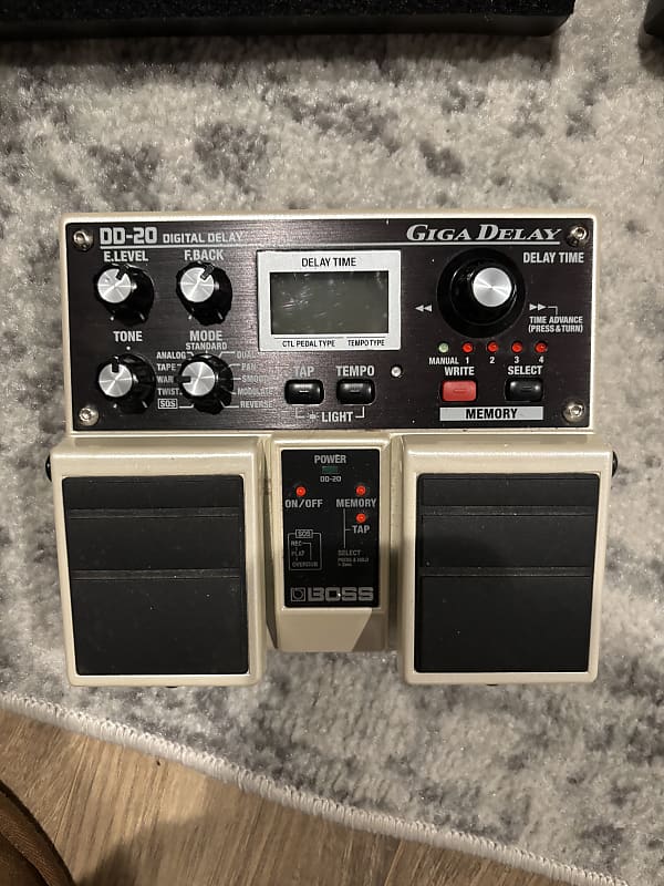 Boss DD-20 Giga Delay