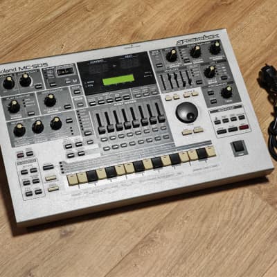 ✨️極美品✨️ Roland MC-505 Groovebox 完動品 Roland - MC-505 | Groovebox