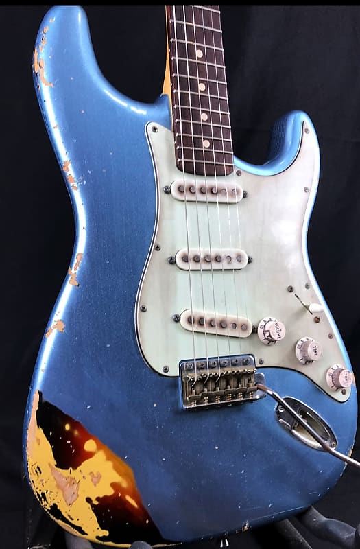 Custom/Hybrid Stratocaster, Heavy Relic, Blue Ice Metallic over 3-Tone Sunburst image 1