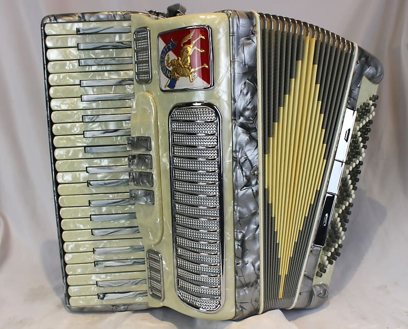 6223 - Silver Nobility Piano Accordion LM 41 120 image 1