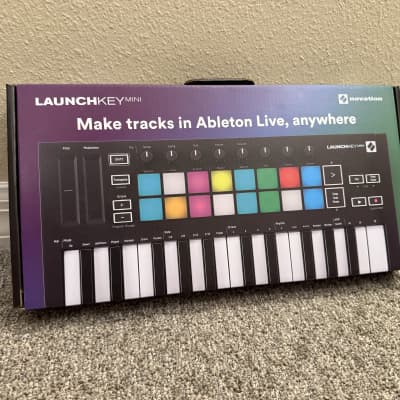 Novation Launchkey Mini MKIII MIDI Keyboard Controller 2019 - Present - Black