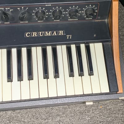 70's Vintage Crumar T1 Draw Bar "Organizer" electric organ, has issues image 2