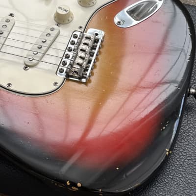 Fender Stratocaster 1965 - Three Tone Sunburst image 12