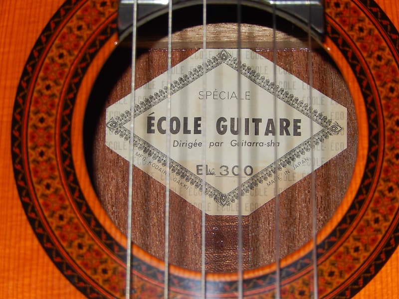 ÉCOLE-GUITARE L 300 アコースティックギター ÉCOLE-GUITARE L 300 アコースティックギター ÉCOLE-GUITARE L 300