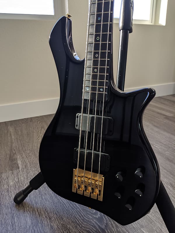 ZON Legacy Elite Ⅳ Zon Bass Legacy Elite 4 Walnut , High End Bass GuitarsPlanet