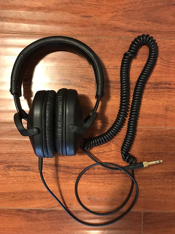 Sony MDR 7510 Professional Studio Headphones