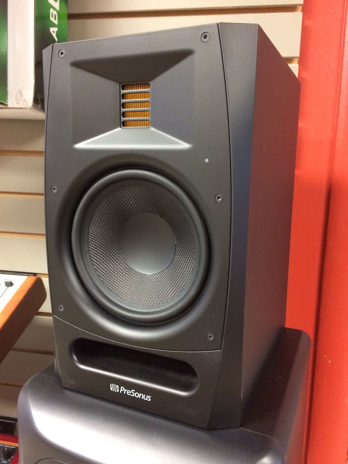 Presonus r65 sale