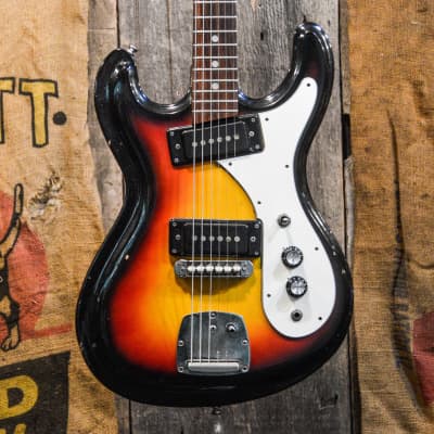 最安価格 Univox Hi-Flier Early Sunburst 3-Tone II Phase Copy Moserite 洋書