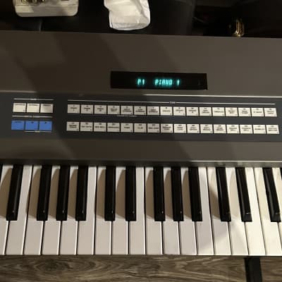 Roland JX-8P 61-Key Polyphonic Synthesizer 1984 - 1986 - Black