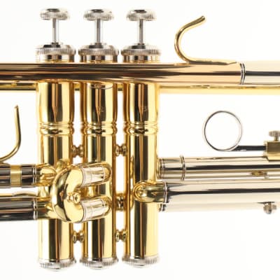 Bach Model BTR301 Student Bb Trumpet MINT CONDITION image 9