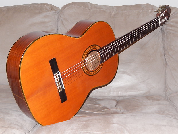 Kawai classical guitar top