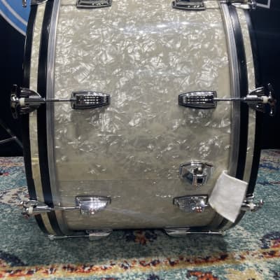 WFL(?) Ludwig Legacy(?) Quiet Riot - Frankie Banali's 26" 3-Ply Bass Drum - White Marine Pearl image 14