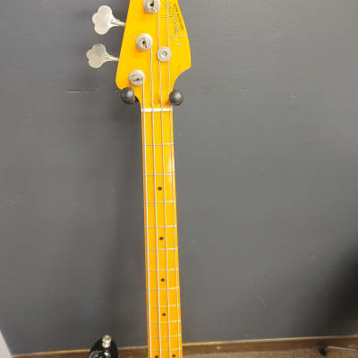 Fender Classic Series '50s Precision Bass Lacquer image 3