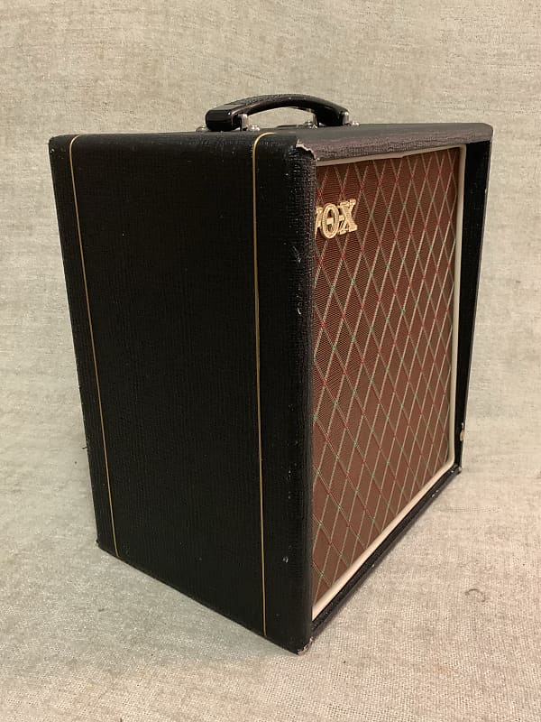 Vox T-15 Bass Amp 2003-2004 Black Tolex Small Combo Amplifier 8
