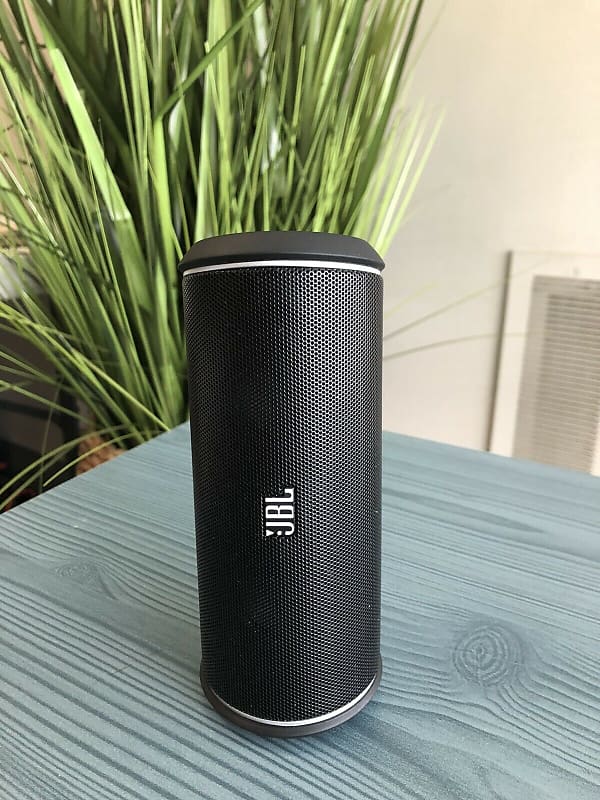 JBL Flip 2 Wireless Portable Stereo Bluetooth SpeakerTested Working Excellent Exterior image 1