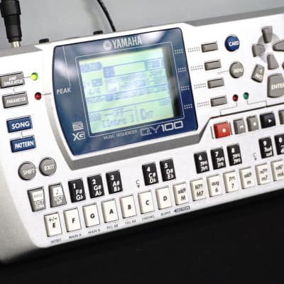 YAMAHA QY100 Portable Sequencer Arranger MIDI Sound Module Drum