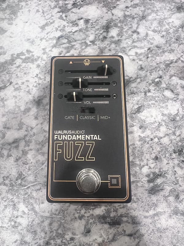 Walrus Audio Fundamental Fuzz