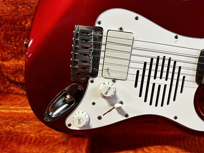 Fender ST-Champ Mini Stratocaster MIJ with Built In Speaker