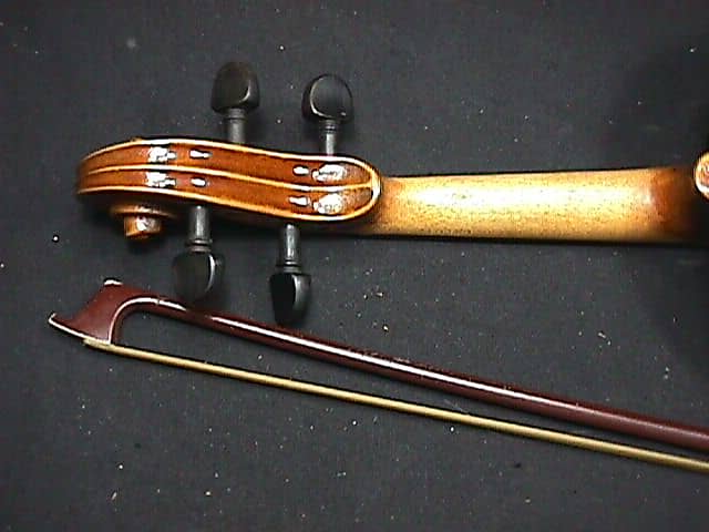 Vintage 1970 E.R. Pfretzschner 1/2 Size Violin, Bow