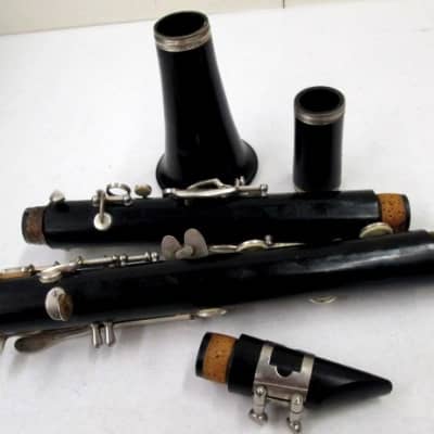 Selmer Bundy Resonite Soprano Clarinet with Case, USA. image 3