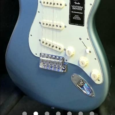 Fender Vintera '60s Stratocaster with Pau Ferro Fretboard Ice Blue Metallic - FREE Set up image 2