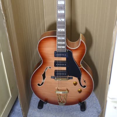 Dean Palomino Semi Hollow Electric Guitar - Brown/Honey Sunburst for sale