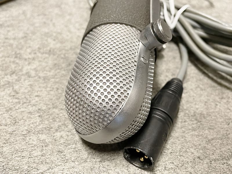 Aiwa VM-13 Velocity Microphone RCA 77 Style Japan Vintage