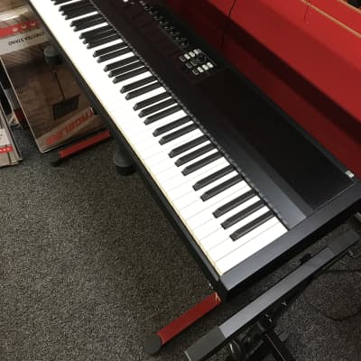 Native Instruments Komplete Kontrol S88 Keyboard Controller
