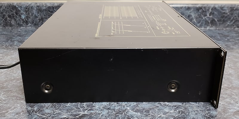 Yamaha Q2031A Graphic Equalizer (As Is For Repair) | Reverb Yamaha Q2031A Graphic Equalizer (As Is For Repair) | Reverb