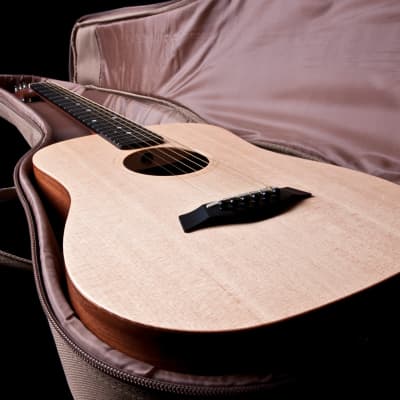 Taylor BT1 Baby Spruce 3/4 Acoustic Guitar w/ Gigbag image 2