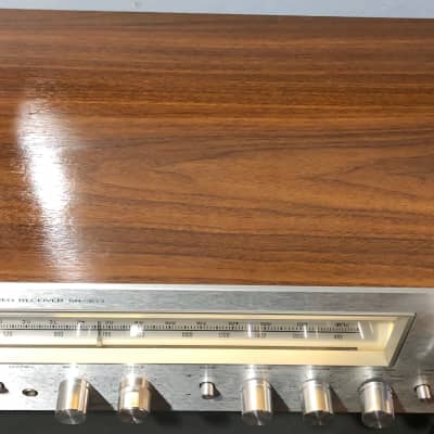 Hitachi SR-303 Vintage AM/FM Stereo Receiver 1977 Silver Face Wood Veneer image 3